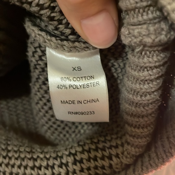 Essentials Fear of God Graphic Print Crew Neck Sweater
Size: XS - Picture 7 of 8